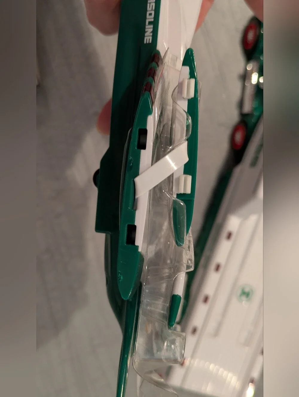 Hess nib mint
